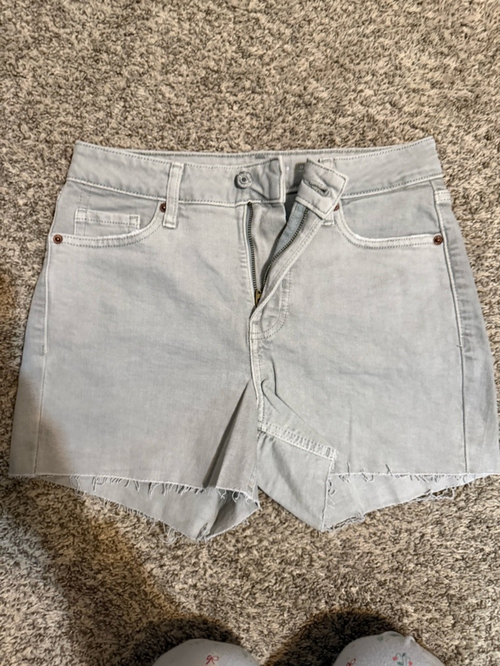 Old Navy Light Gray Frayed Hem Denim Shorts